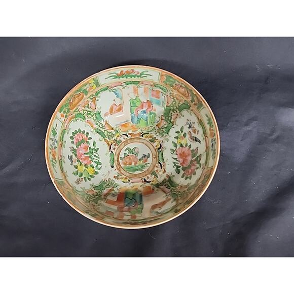 Antique 19th C Chinese Export Hand Painted Famille Rose Medallion Porcelain Bowl - Picture 1 of 7